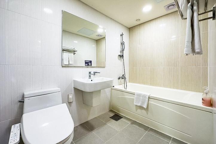 Mohang Haenaru Family Hotel Buan Room photo